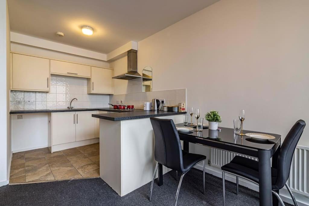 Apartmán Modern Flat In Eastwood Town Centre Exteriér fotografie